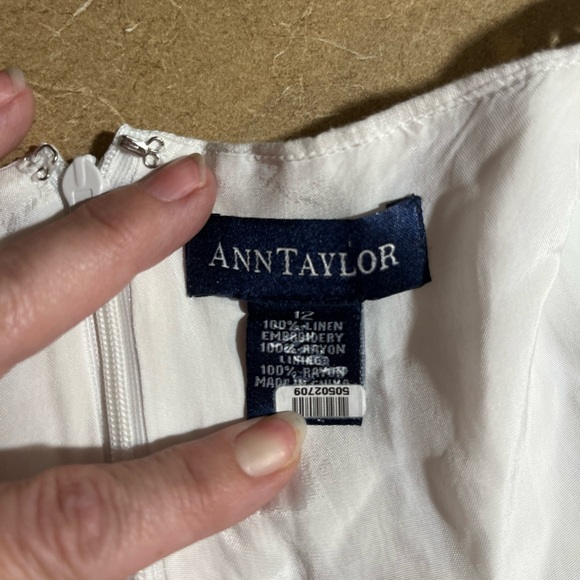 Ann Taylor Linen Dress Size 12 - Picture 6 of 10
